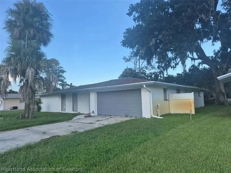 1329 Golfview Drive, Daytona Beach, FL 32114 - #2