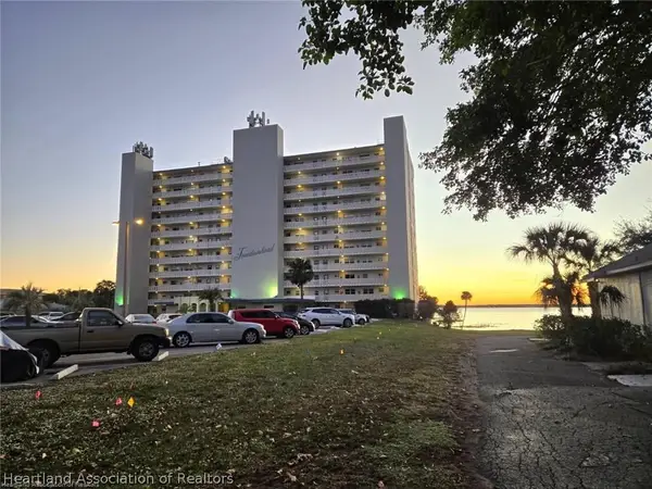 2131 Lakeview Drive #106, Sebring, FL 33870