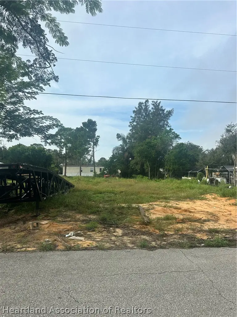 3044 Glacier Avenue, Avon Park, FL 33825 - #3