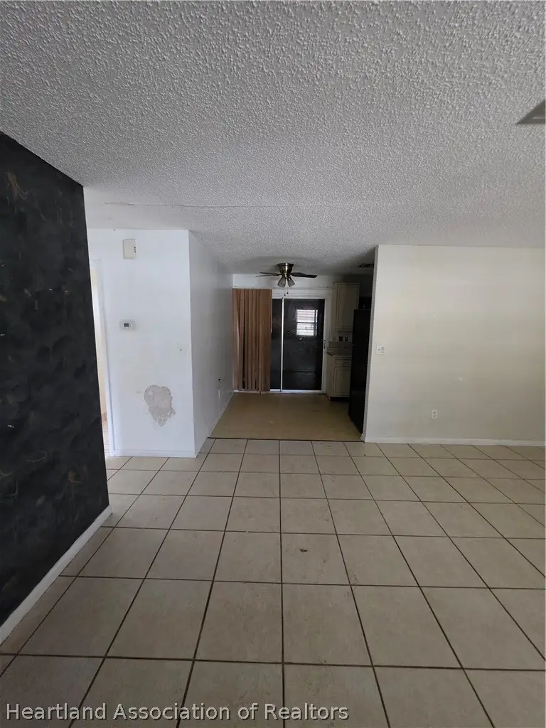 2103 Wightman Avenue, Sebring, FL 33870 - #2