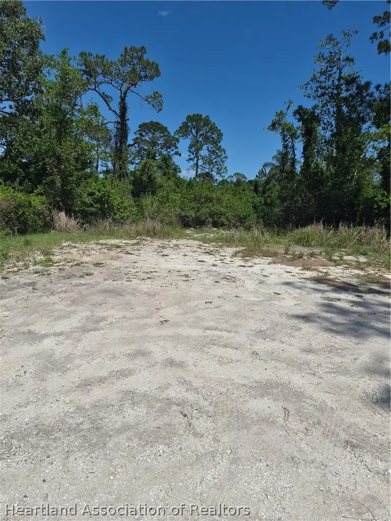 221 Swift Avenue, Sebring, FL 33870 - #2