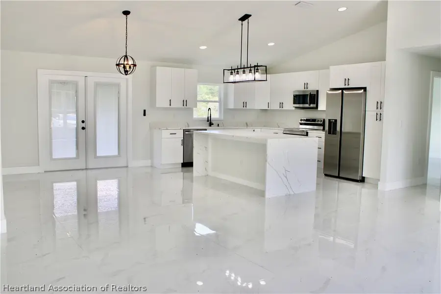 339 Ellison Avenue, Lake Placid, FL 33852 - #2