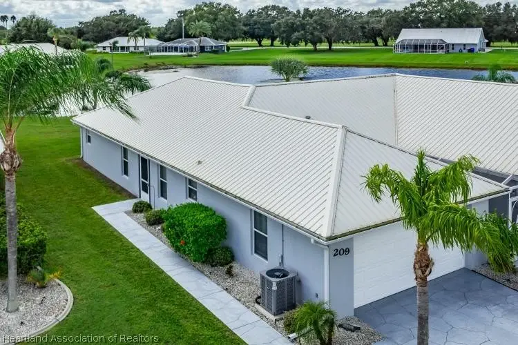 209 Clubhouse Court, Sebring, FL 33876 - #1