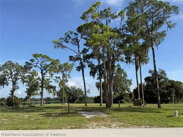 4060 Camp Shore Drive, Sebring, FL 33875