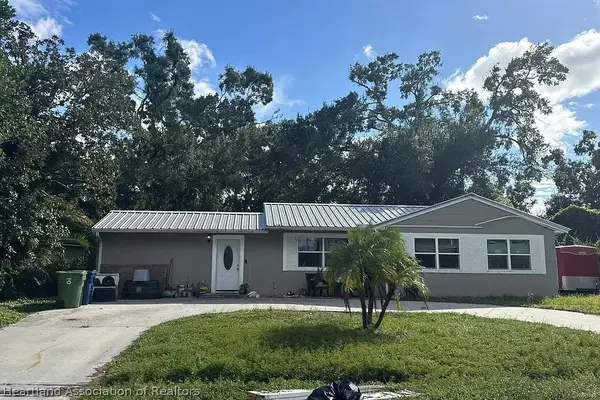 1502 W Brandon Drive, Tampa, FL 33603