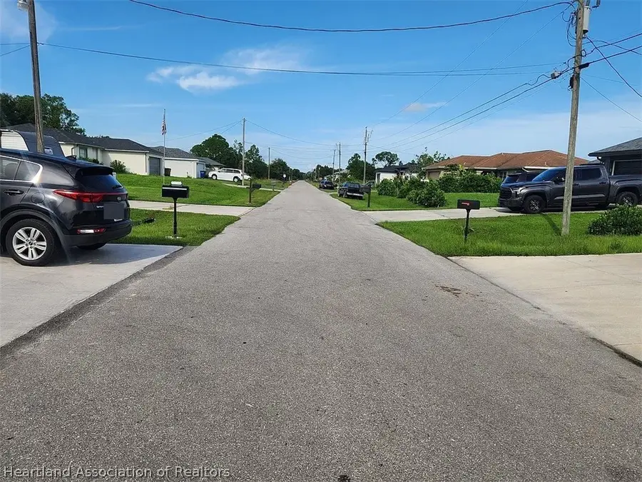 4008 9th Street Sw, Lehigh Acres, FL 33976 - #3