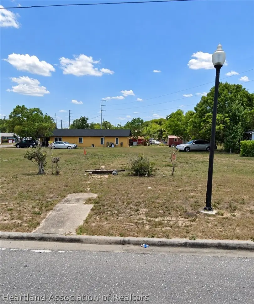 112 E Hal Mcrae Boulevard, Avon Park, FL 33825 - #2