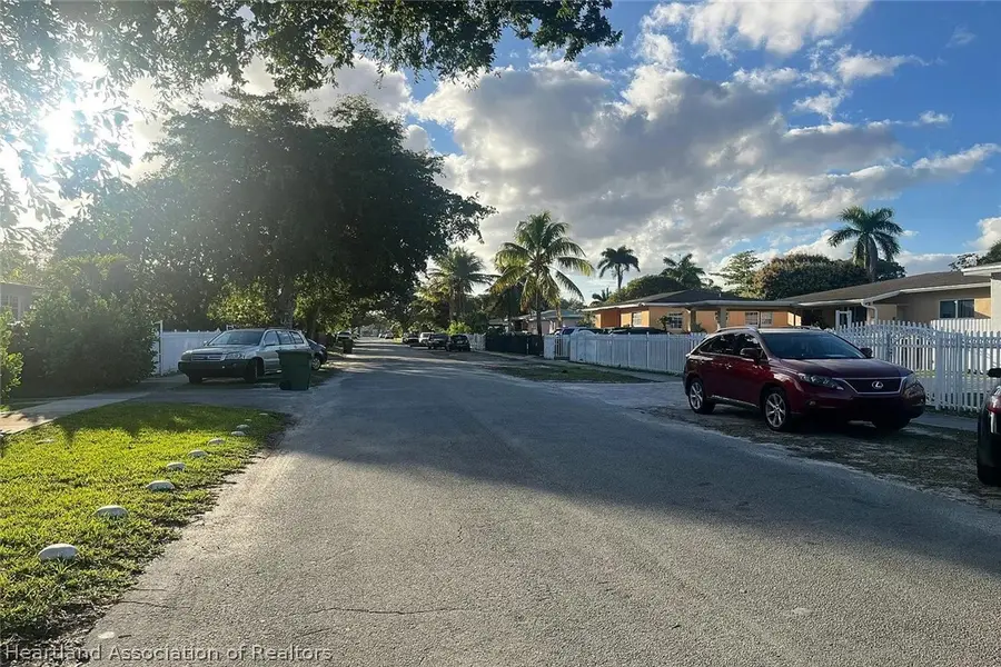 885 NE 146th Street, Miami, FL 33161 - #3