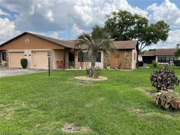 3916 Thunderbird Hill Circle, Sebring, FL 33872