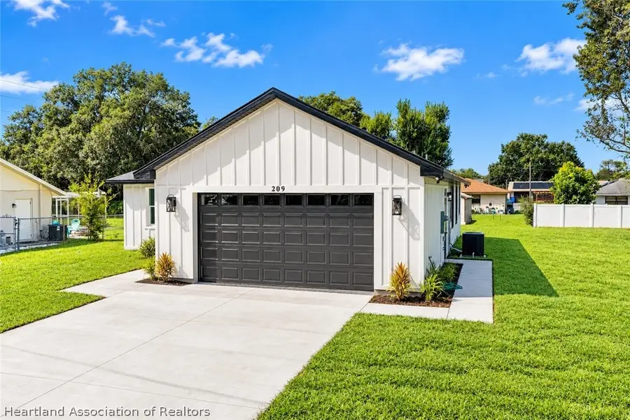 209 Vanwall Terrace, Sebring, FL 33872 - #3