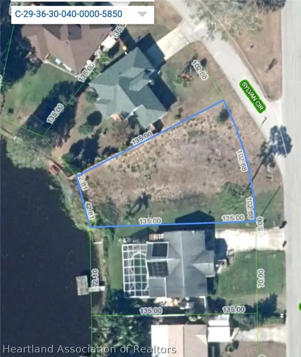 1568 Oak Avenue, Lake Placid, FL 33852