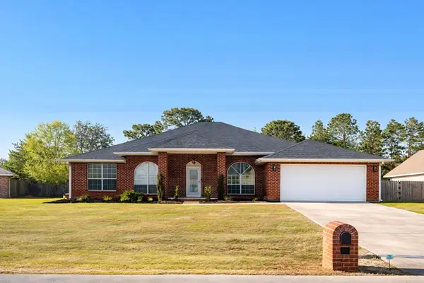 6677 Admiral Street, Navarre, FL 32566