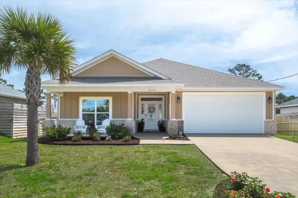 1612 Ponderosa Drive, Gulf Breeze, FL 32563
