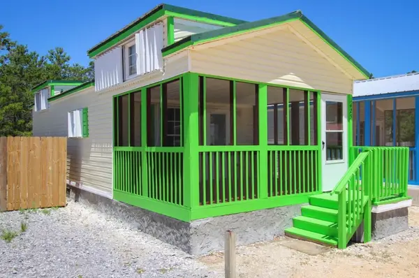 1425 Suncrest Street, Gulf Breeze, FL 32563