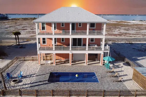 7537 White Sands Boulevard, Navarre, FL 32566