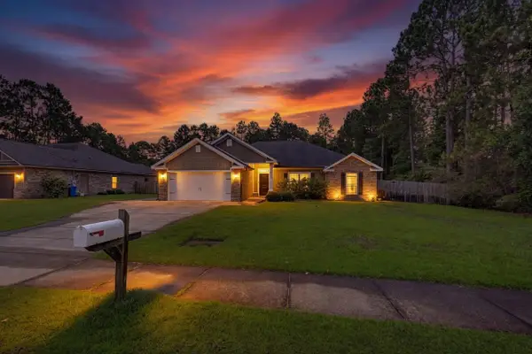 8135 Nevada Street, Navarre, FL 32566