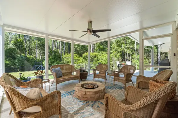 9518 Pouder Lane, Navarre, FL 32566