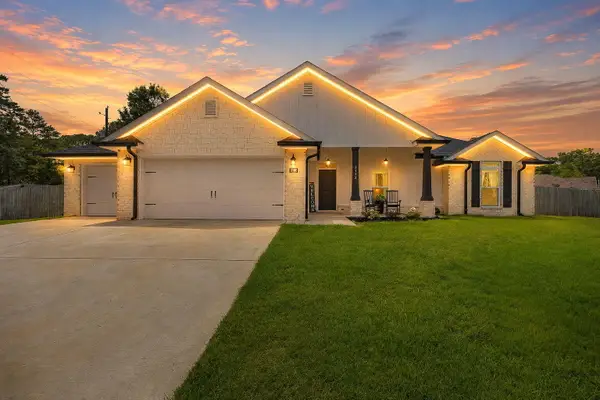3132 Lynn Drive, Navarre, FL 32566