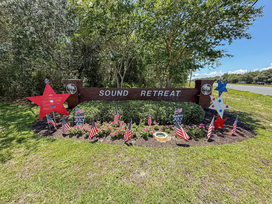1420 Castnet Drive, Navarre, FL 32566 - #2