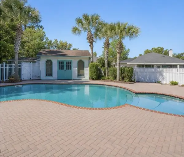 1637 Monet Drive, Gulf Breeze, FL 32563