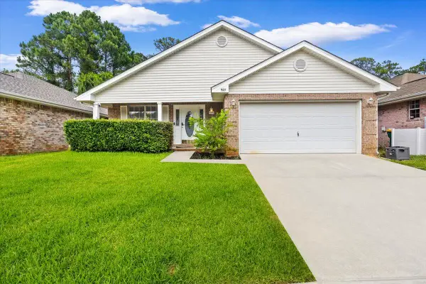 927 Lajolla Lane, Mary Esther, FL 32569