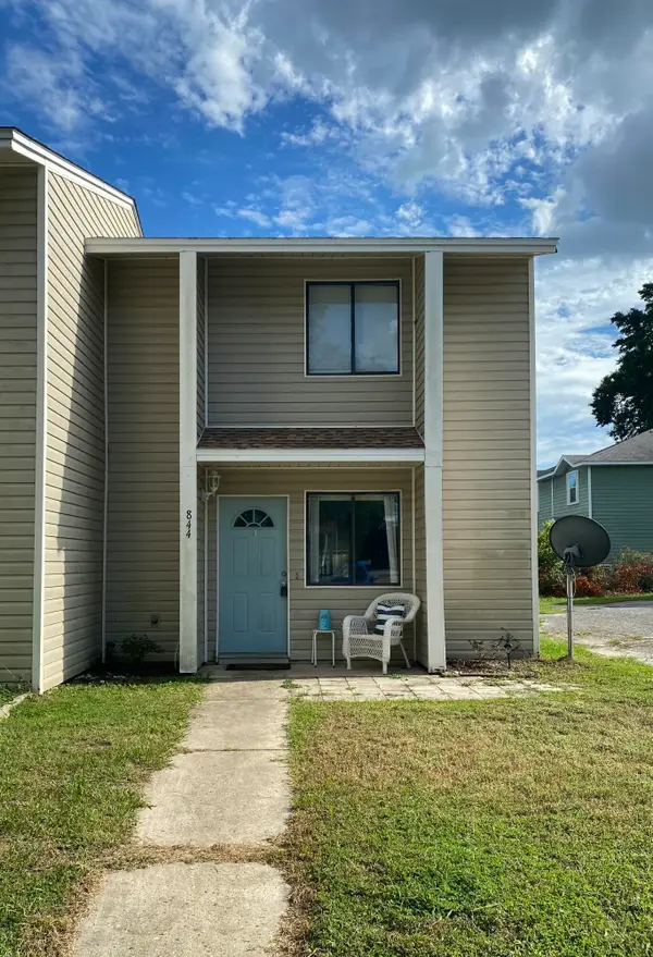 844 West, Panama City, FL 32404