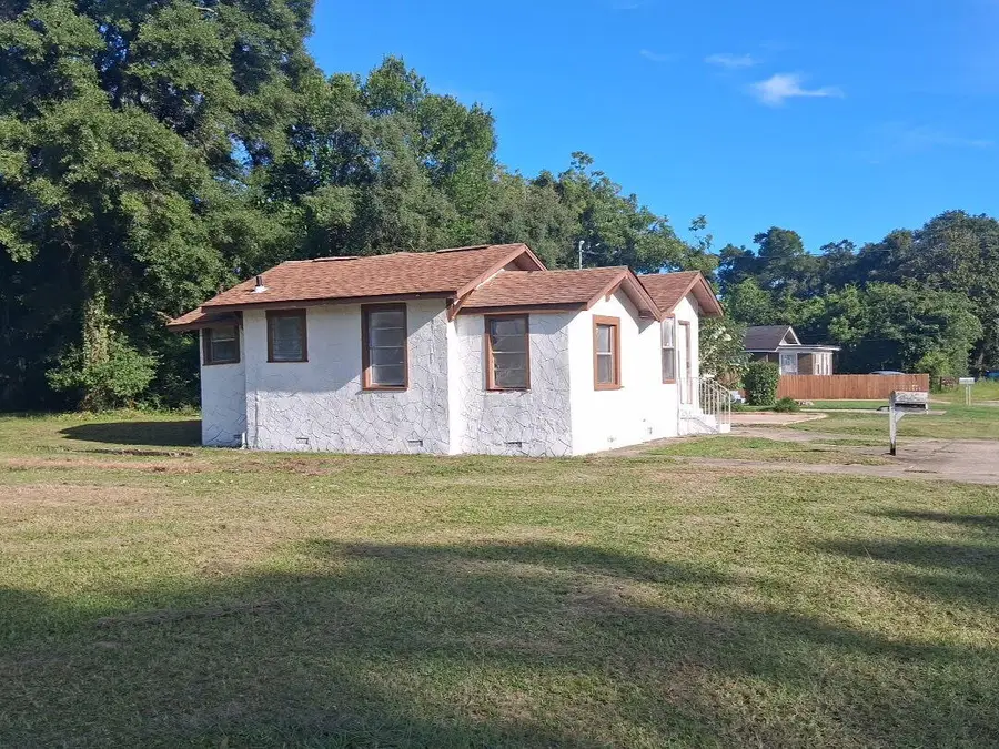 3026 N Roosevelt, Pensacola, FL 32503 - #2