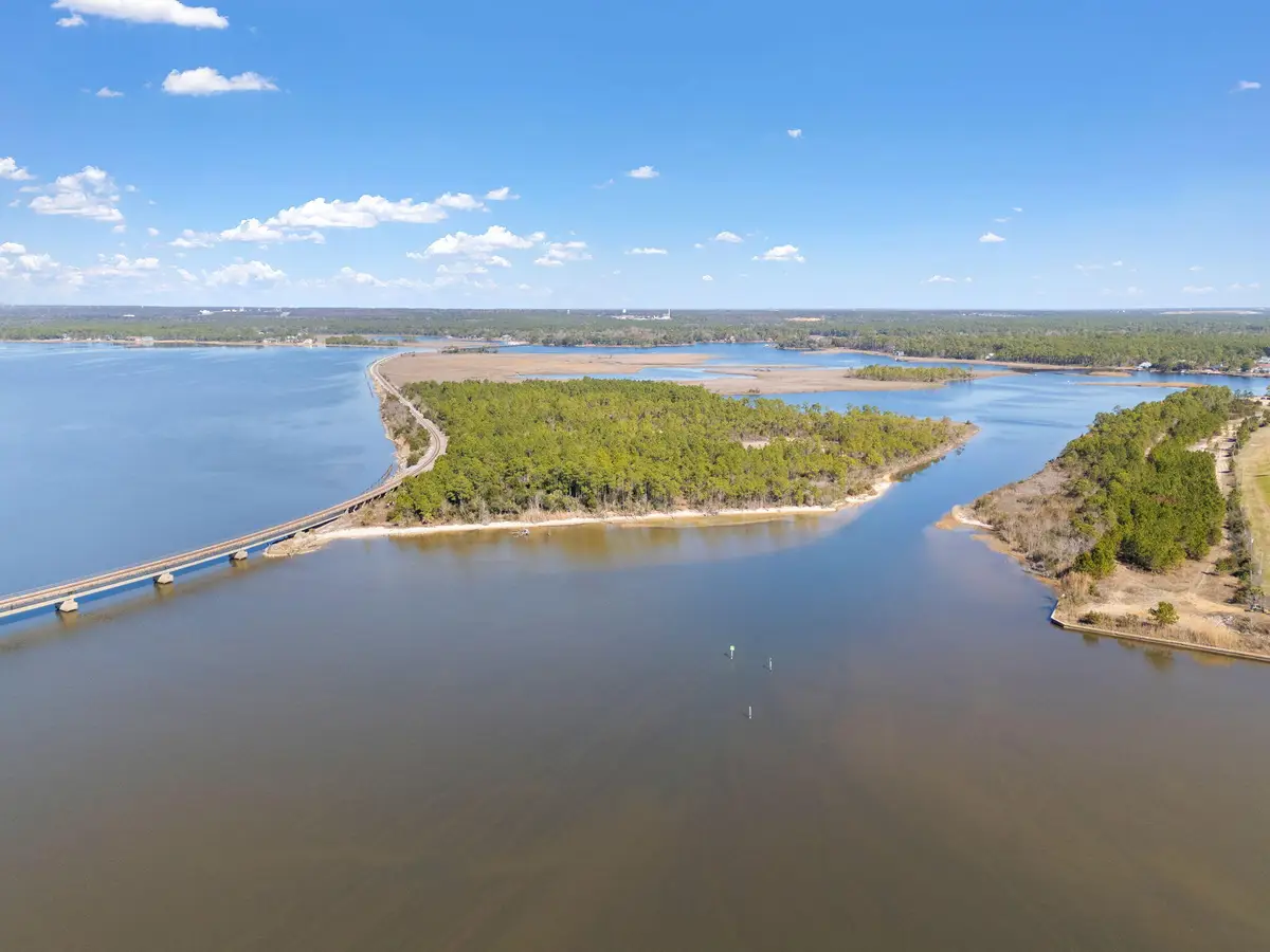 ISLAND Delmonte, Milton, FL 32583 - #1