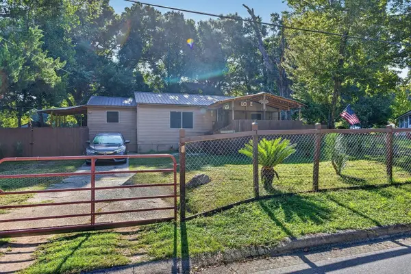 121 Columbia, Crestview, FL 32536