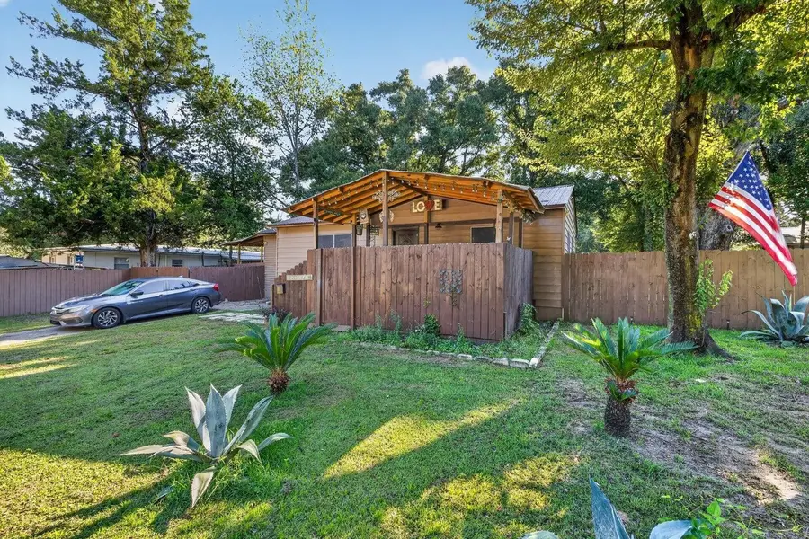121 Columbia, Crestview, FL 32536 - #2
