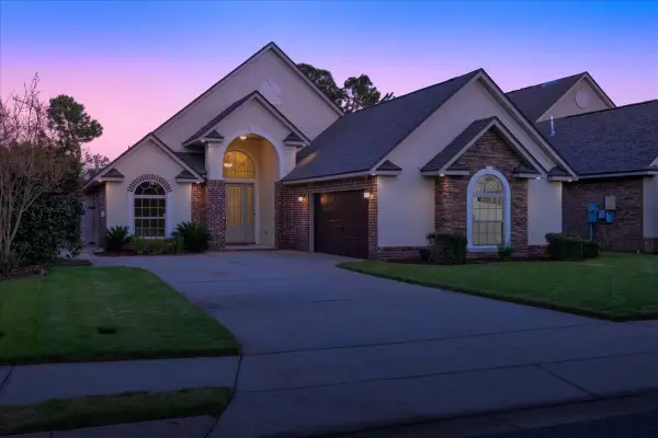 5347 Woodlake Trace, Gulf Breeze, FL 32563