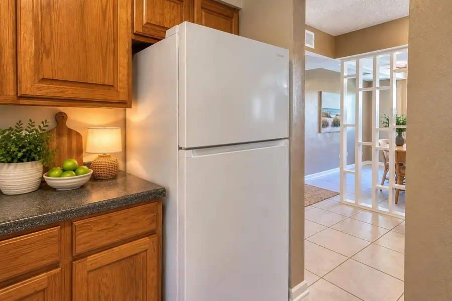209 W Miracle Strip, Mary Esther, FL 32569 - #3