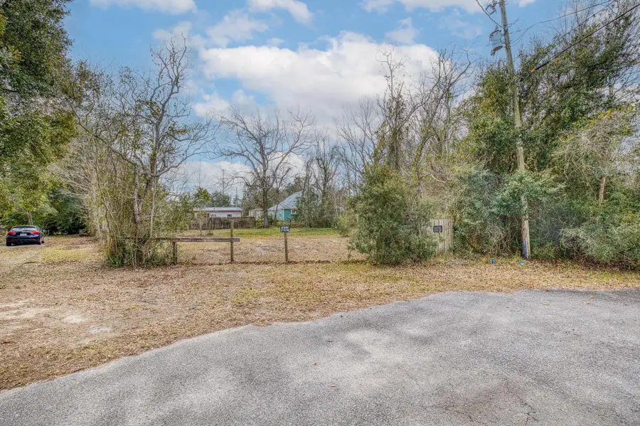 5609 Monument Court, Gulf Breeze, FL 32563 - Image #3