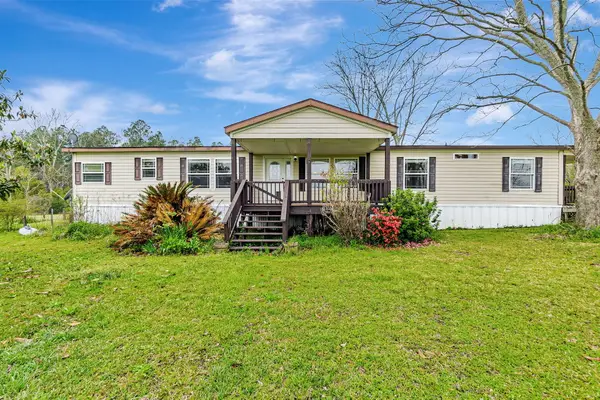 547 New Harmony Loop, DeFuniak Springs, FL 32433