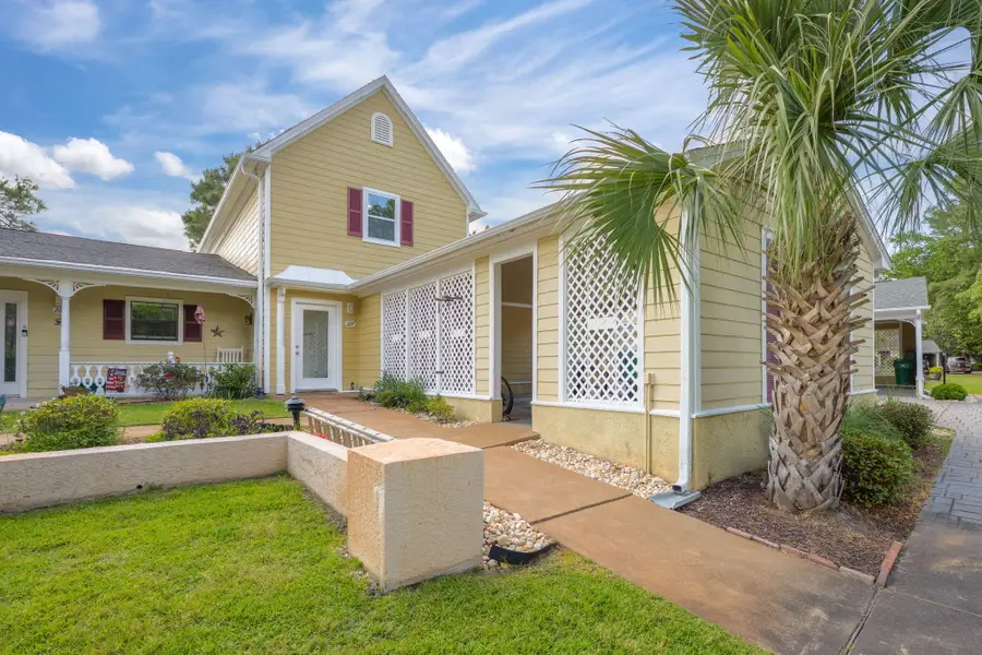 227 Shalimar Drive #227, Shalimar, FL 32579 - Image #2