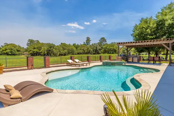 2858 Pga Boulevard, Navarre, FL 32566