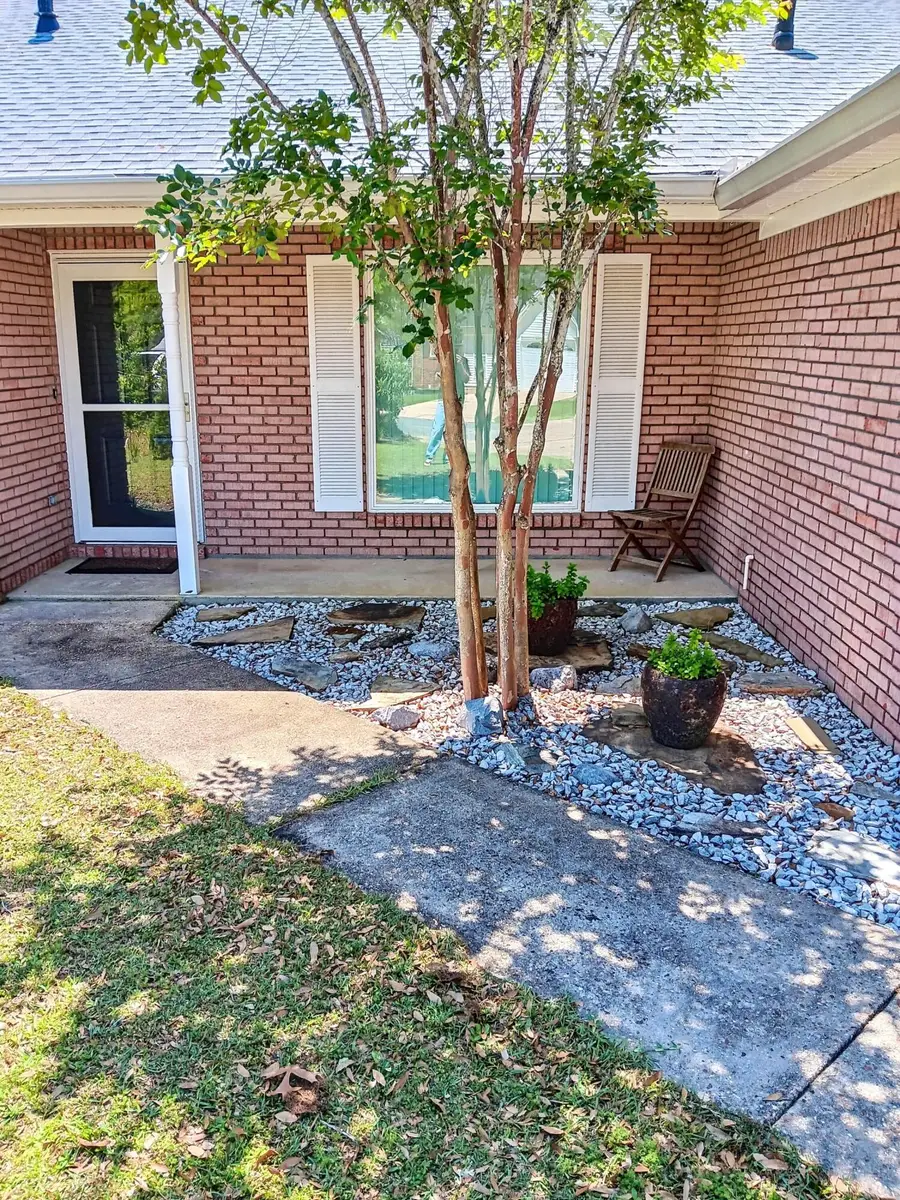 4568 Kate Court, Niceville, FL 32578 - Image #2