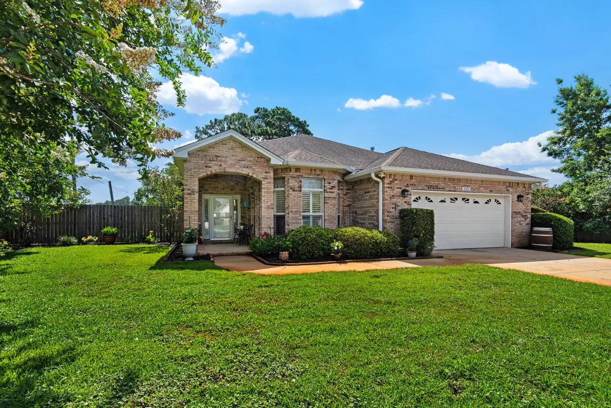 2092 Pritchard Point Drive, Navarre, FL 32566 - Image #1