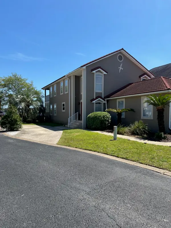 911 Lighthouse Road, Fort Walton Beach, FL 32547