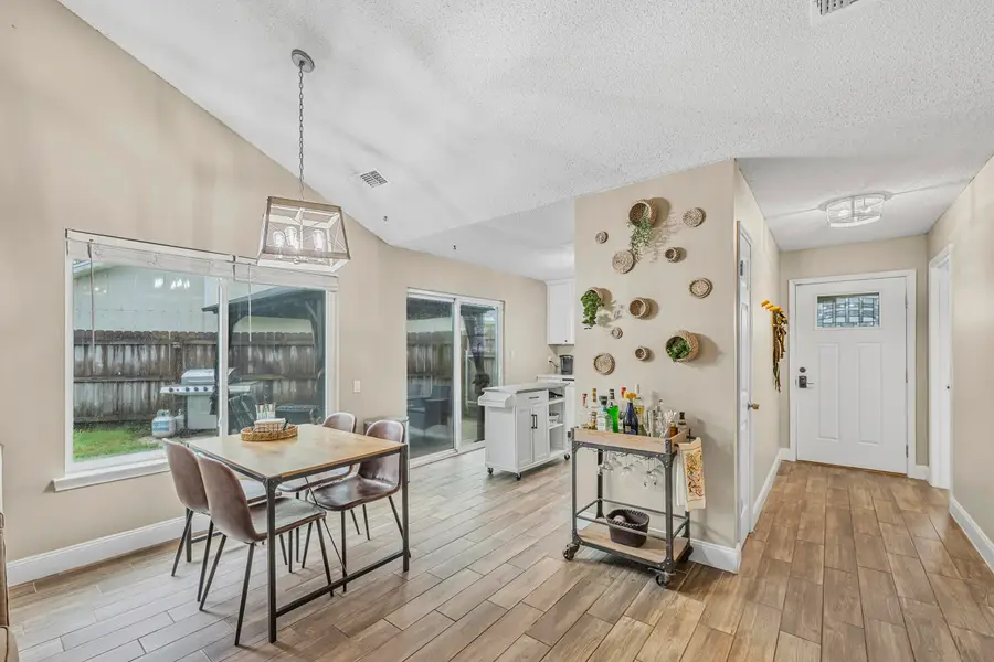 1833 Hunters Path, Fort Walton Beach, FL 32547 - Image #3