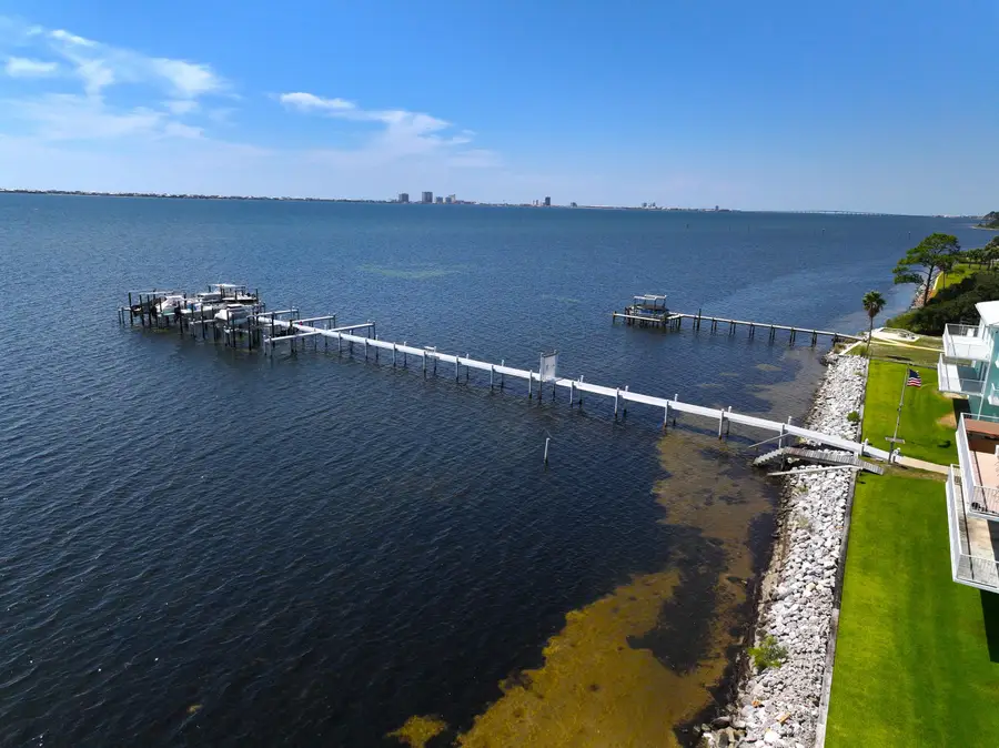 940 Sound Harbor Circle, Gulf Breeze, FL 32563 - Image #2