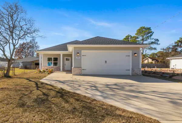 2149 Paloma Street, Navarre, FL 32566