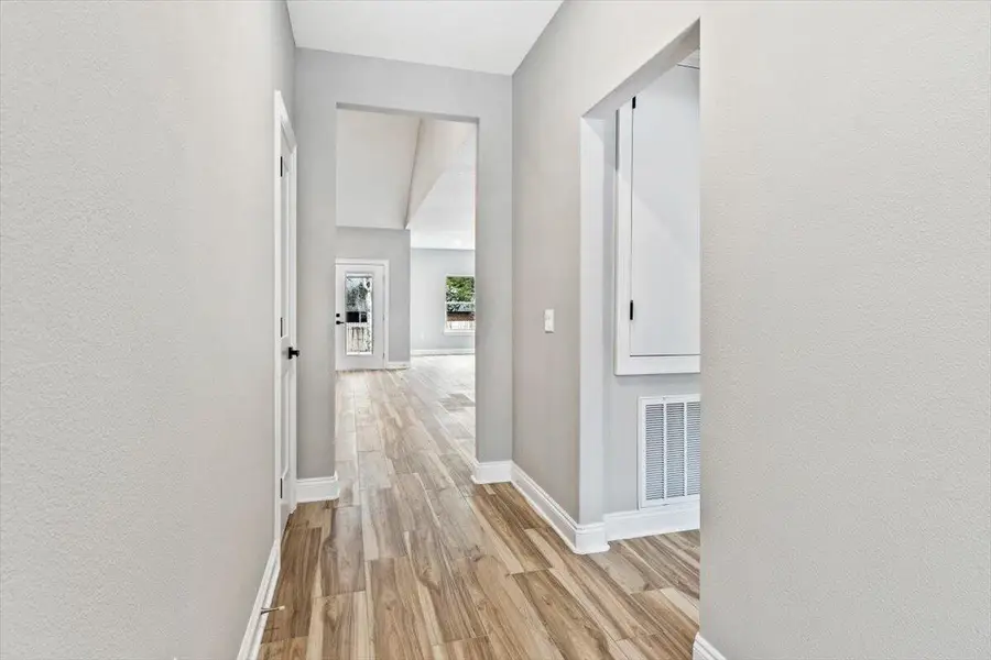 6707 East Bay Boulevard, Navarre, FL 32566 - Image #2