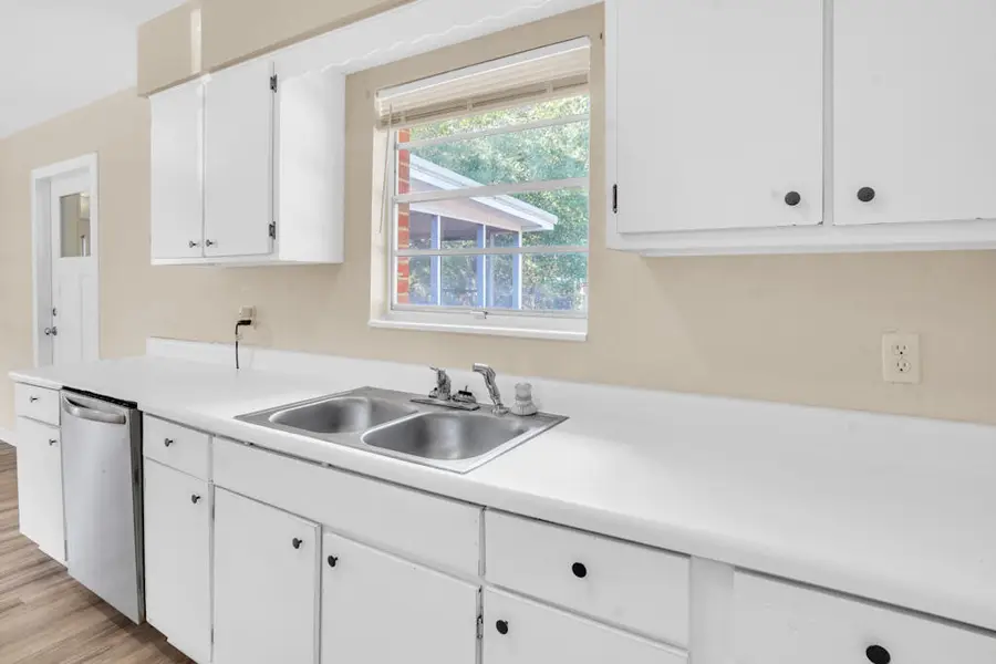 6504 Julia Drive, Milton, FL 32570 - Image #3