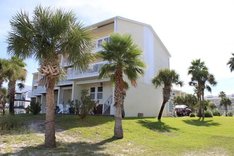 1440 Paradise Point Drive #UNIT 6, Navarre, FL 32566 - Image #2