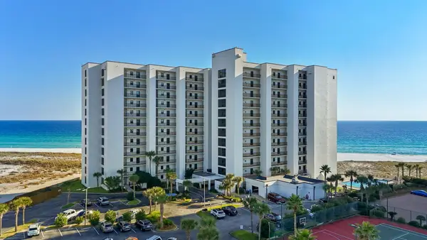 8271 Gulf Boulevard #APT 803, Navarre, FL 32566
