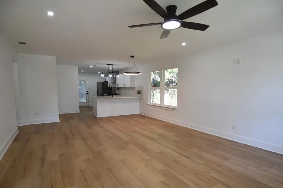 2911 N Miller Street, Pensacola, FL 32503 - Image #2