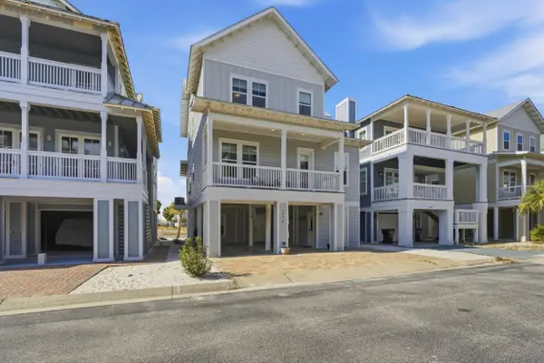 1499 Seaside Circle, Navarre, FL 32566