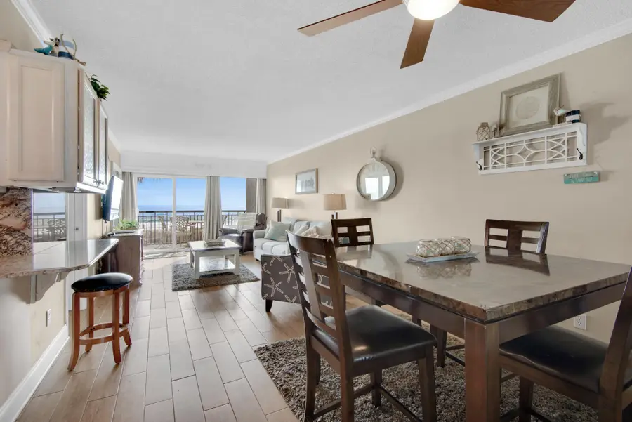 676 Santa Rosa Boulevard #2F, Fort Walton Beach, FL 32548 - Image #2