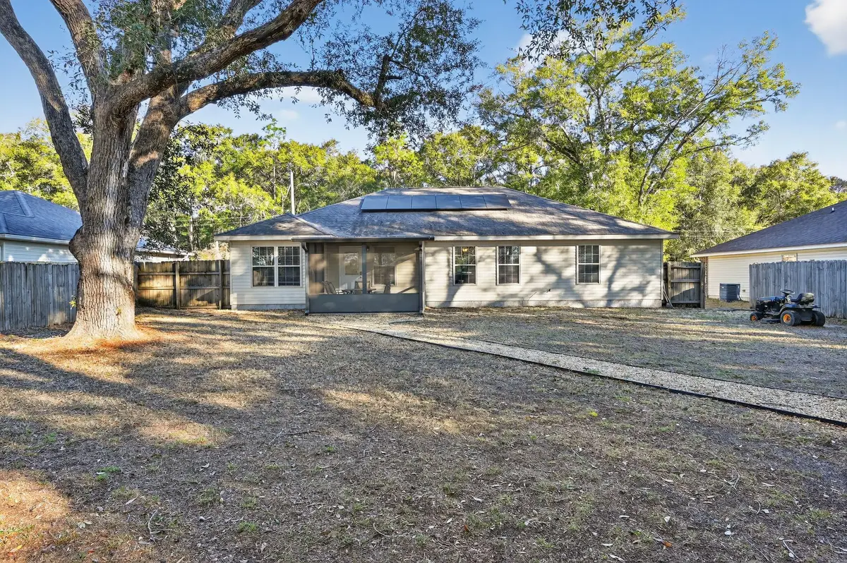 202 Mary Lane, Crestview, FL 32536 - Image #1